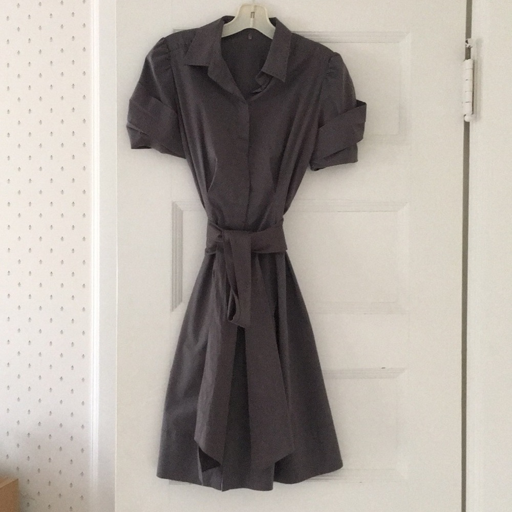Elie Tahari Gray Short-Sleeve Midi Shirt Dress